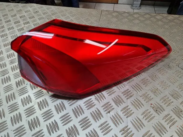 Höger Baklykt Ford Focus 2018 Kombi OEM JX7B-13404-EF image 5