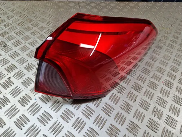 Höger Baklykt Ford Focus 2018 Kombi OEM JX7B-13404-EF image 6