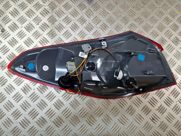 Höger Baklykt Ford Focus 2018 Kombi OEM JX7B-13404-EF image 7