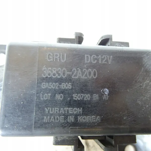 HYUNDAI I20 II 1.1CRDI Sytytysvastuksen Relä 368302A200 image 2