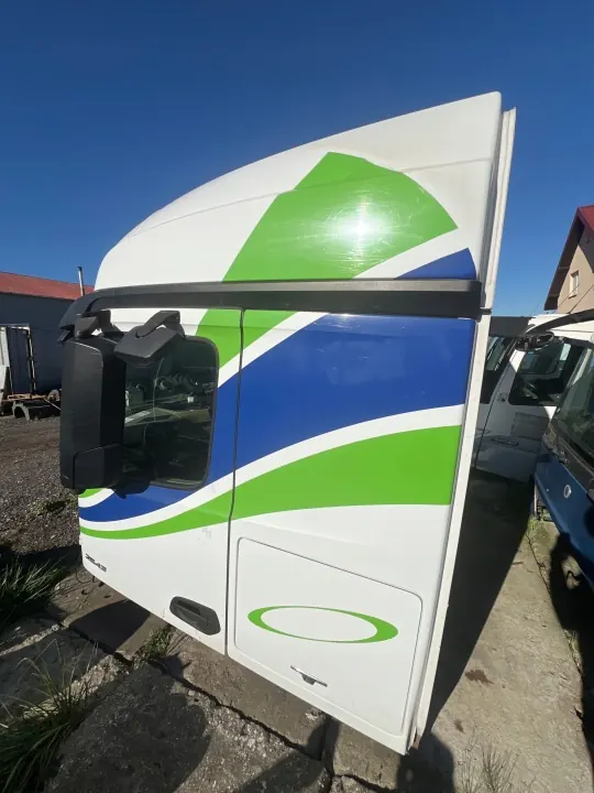 Cabina día Mercedes Arocs/Actros OEM A471 - Usado image 3