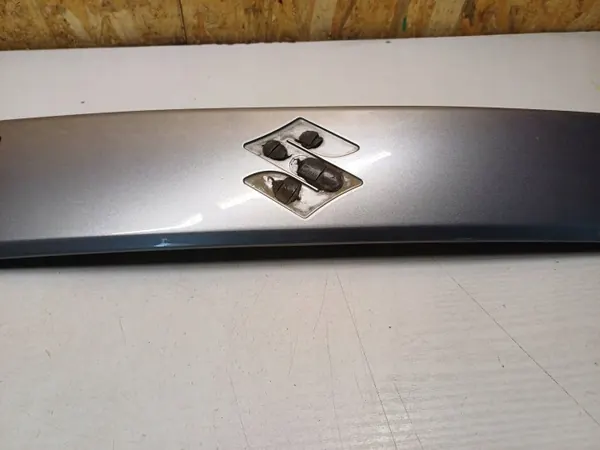 Suzuki SX4 S-Cross 13-16 Moldura Portão OEM 8394161M2 image 3