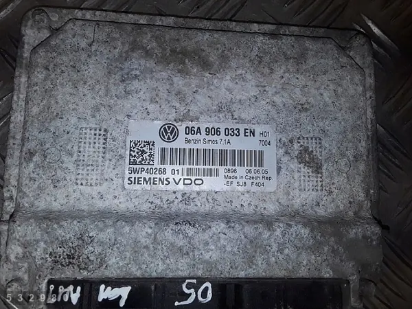 2005 VW Golf V ECU 1.6 Bensin 06A906033EN image 4