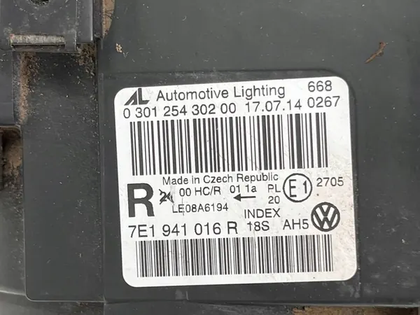 Farol dianteiro direito Volkswagen Transporter - Caravelle T5 OEM image 7