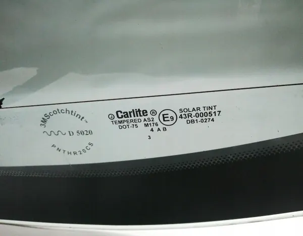 Vitre de hayon Mazda Tribute OEM 43R-00517 image 7