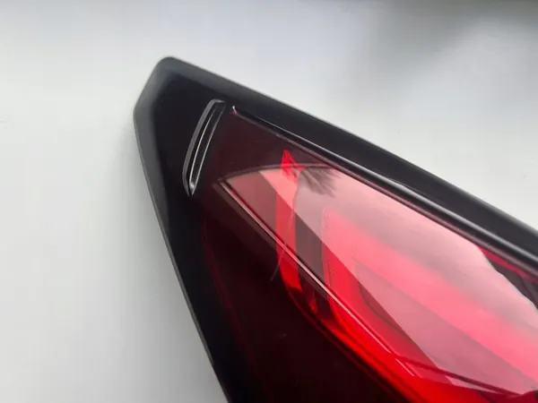 MAZDA CX-5 II KF 2017-2024 Luz Trasera LED Izquierda Original image 3