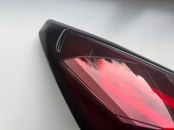 MAZDA CX-5 II KF 2017-2024 Luz Trasera LED Izquierda Original image 4