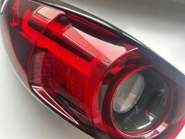 MAZDA CX-5 II KF 2017-2024 Luz Trasera LED Izquierda Original image 5