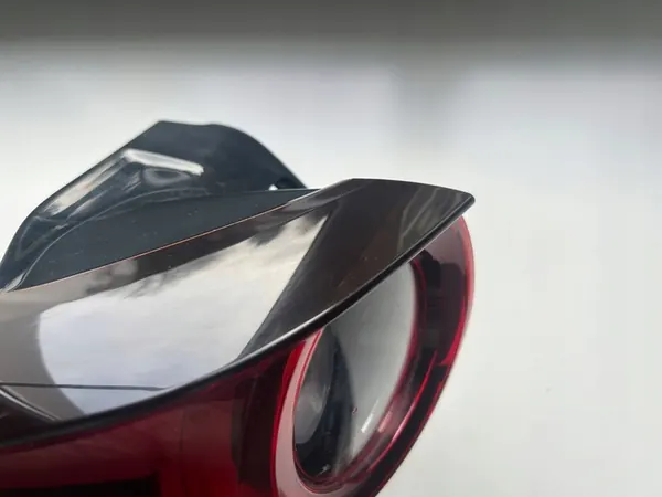 MAZDA CX-5 II KF 2017-2024 Luz Trasera LED Izquierda Original image 7