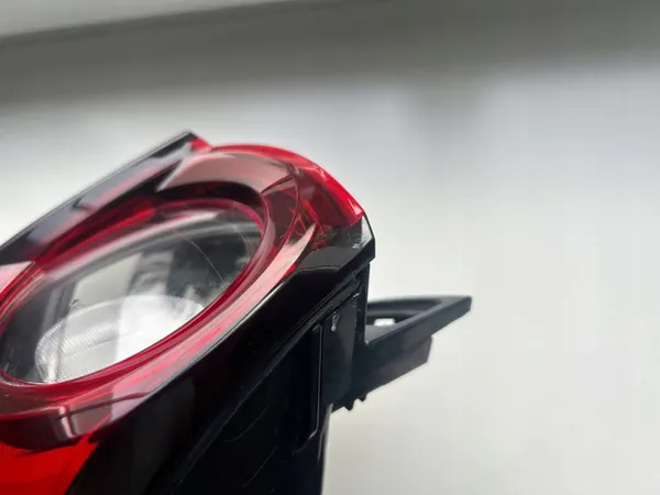 MAZDA CX-5 II KF 2017-2024 Luz Trasera LED Izquierda Original image 8