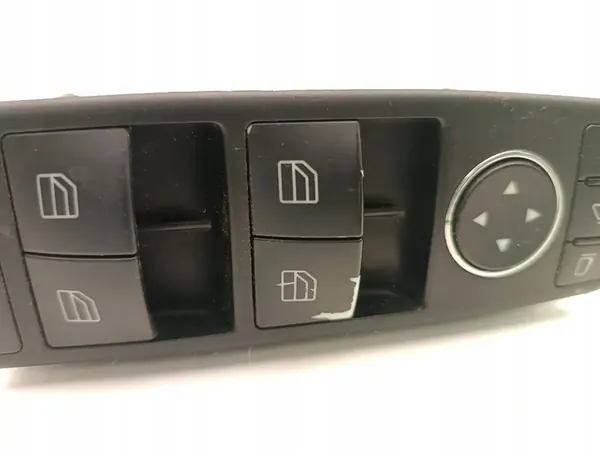 Mercedes-Benz C-Class Raamschakelaar 2007 Sedan A2048700251 image 4