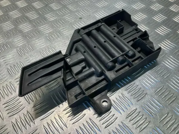 Koplampbeugel Links Land Rover Discovery Sport OEM 00183541 image 3