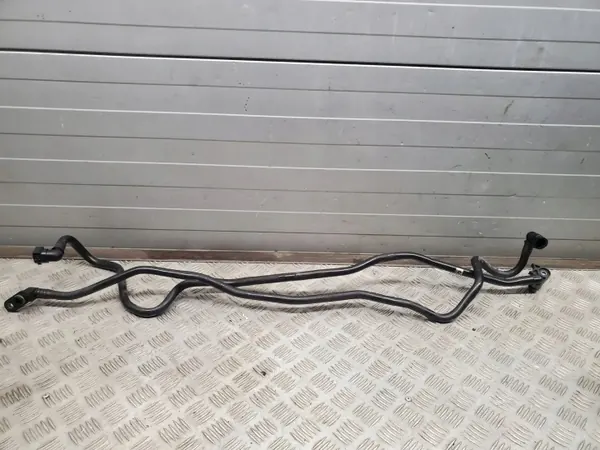 BMW F10/F11 Oliekoelerleiding OEM 17227619743 image 2