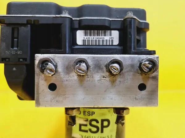 Pompe ABS DRC99846 pour Hyundai i30 1.4 image 7