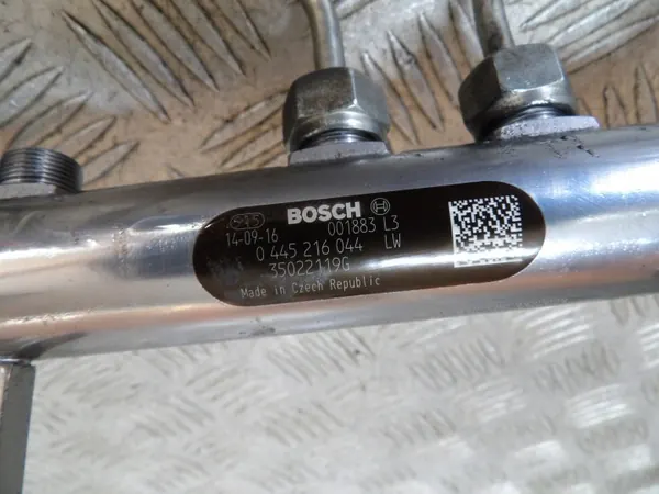 Inspuitrail sensor OEM 0445216050 voor Jeep WK2 3.0 CRD image 10