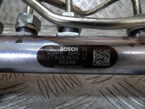 Inspuitrail sensor OEM 0445216050 voor Jeep WK2 3.0 CRD image 5