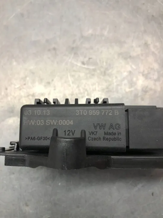 Module chauffage siège OEM 3T0959772B pour Audi A5 8T image 4