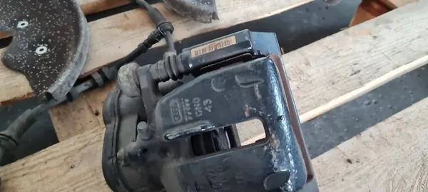 SQ5 8R Q5 Takajarrusatulat 330MM Audi OEM image 9