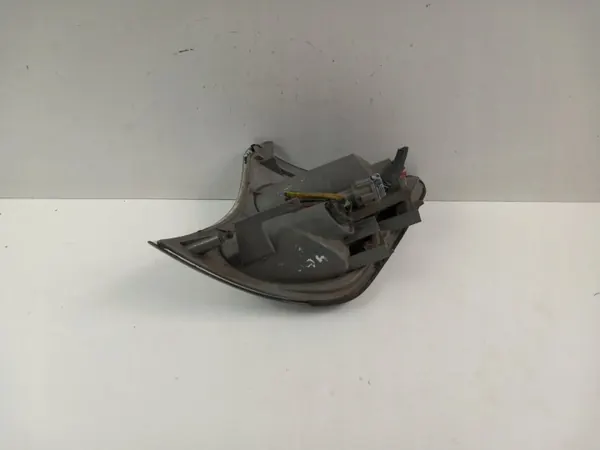 Intermitente derecho OEM 466*E para Nissan Patrol Y61 image 5