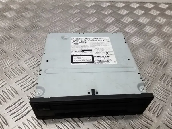Skoda Octavia Mk3 CD/DVD-Wechsler OEM 5E0035874A image 3