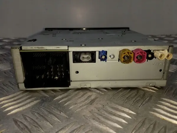 Skoda Octavia Mk3 CD/DVD-Wechsler OEM 5E0035874A image 4