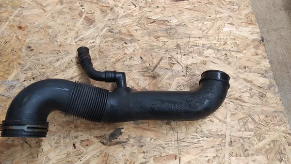 Luftrohr + Entlüftungsrohr VW T-5 1.9 TDI image 2