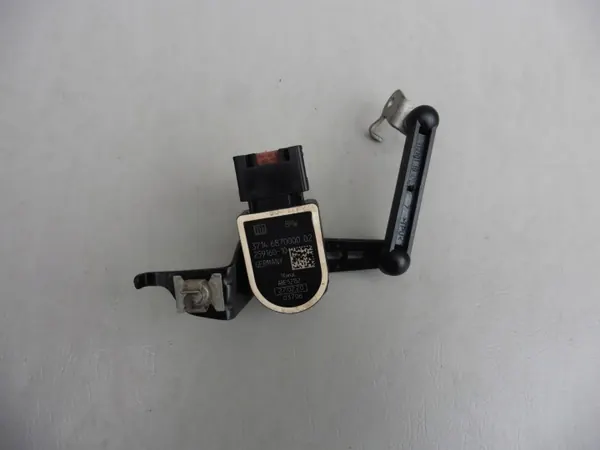 Achter koplampniveausensor OEM 6853714 BMW F40 image 2