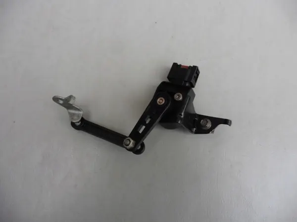 Achter koplampniveausensor OEM 6853714 BMW F40 image 3