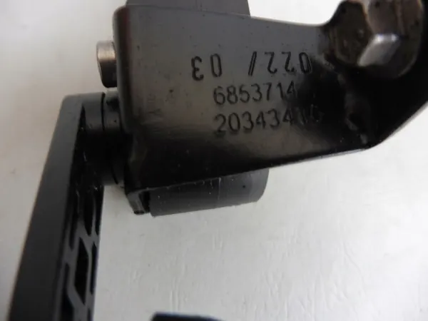 Achter koplampniveausensor OEM 6853714 BMW F40 image 4