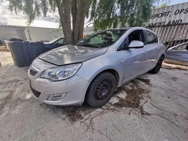 Öljypumppu OEM 55566000 Opel Astra 2.0L 2011 image 6