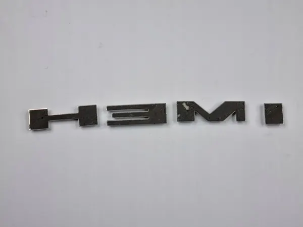 Dodge Charger Spatbordscript OEM PES26166 - Gebruikt image 3