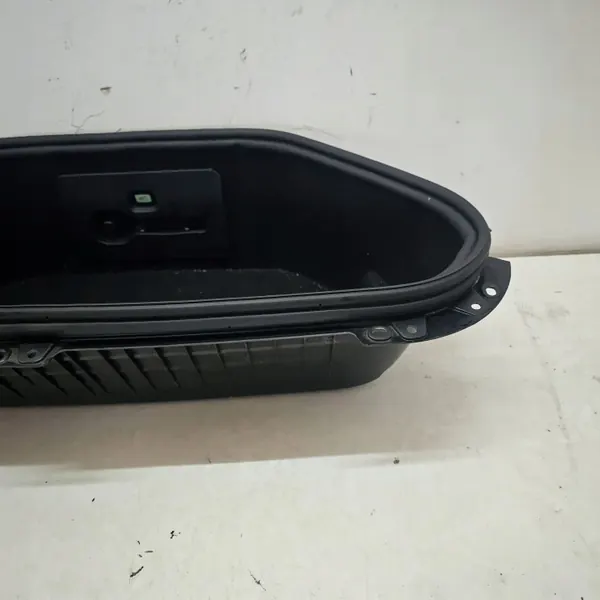 Tesla Model S Plaid 2022 Heckklappe OEM 156425400C image 8