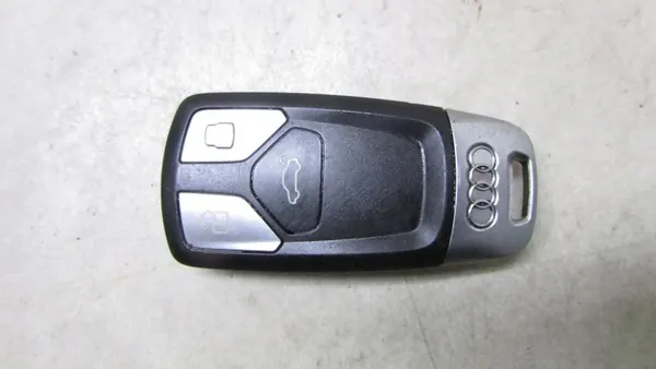 Télécommande Audi A4 B9 OEM 066/082 - Occasion image 2