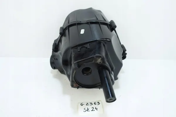 Audi S8 D4 Ilmansuodatinkotelo OEM 4H0133823 image 4