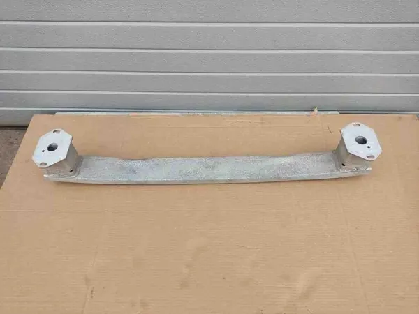 Viga de para-choque traseiro BMW X1 (F48) 2016 image 2