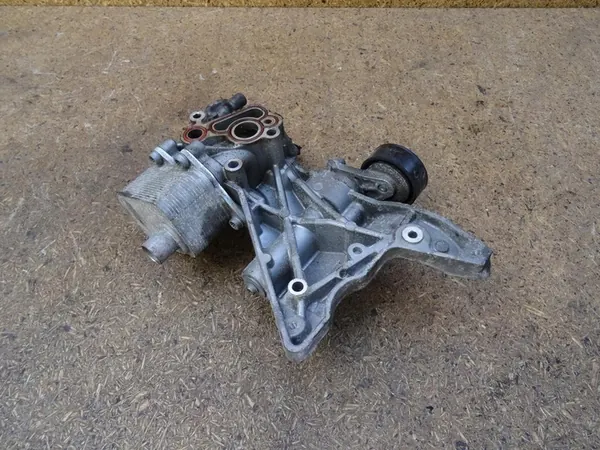 Oljefilterbas AUDI A3 8P GOLF VI SCIROCCO 2.0 TFSI image 2