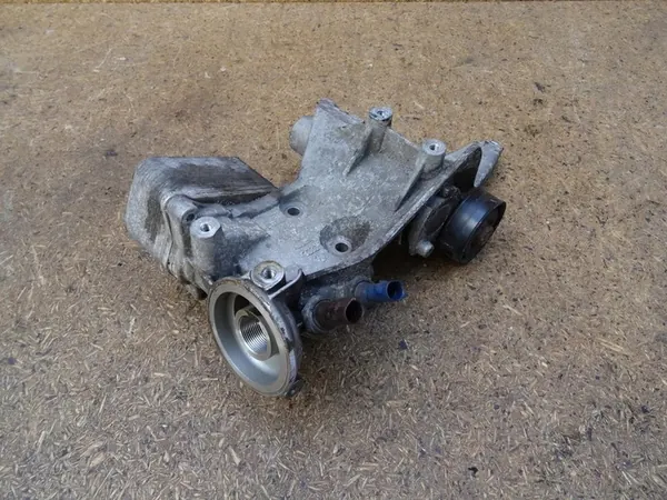 Oljefilterbas AUDI A3 8P GOLF VI SCIROCCO 2.0 TFSI image 3