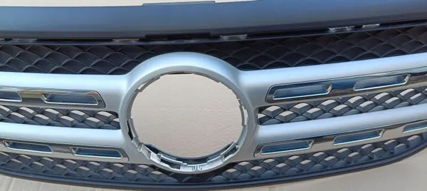 Mercedes GLB 247 A2478880200 Calandre Radiateur image 4