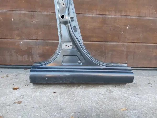 Toyota Aygo I B-Säule rechts OEM gebraucht image 4