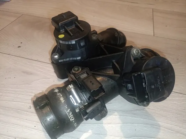 Corpo de borboleta Citroen Xsara Picasso 1.6 HDI image 2