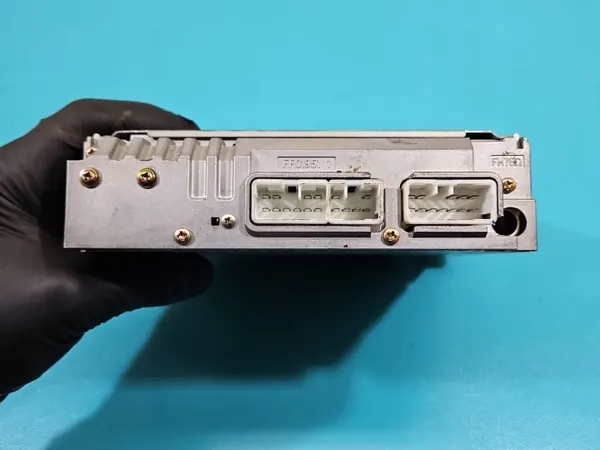 Radio de fábrica OEM 86120-52390 para Toyota Yaris I image 6