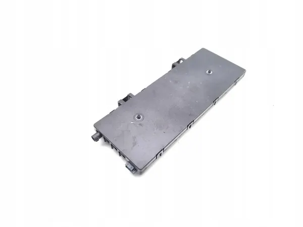 BMW X3 Antennförstärkare OEM 9227771 Begagnad image 4