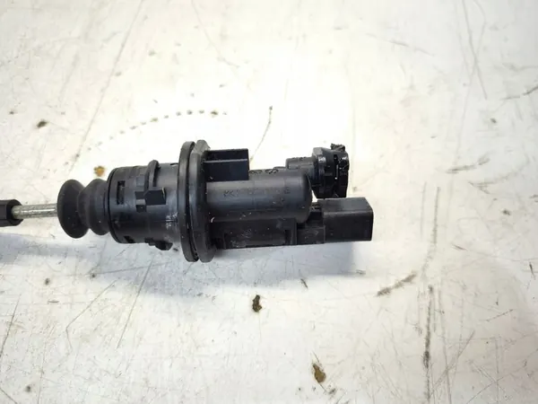 Kytkinpumpu Audi A4 B8 A5 8T Q5 8K1721401G image 2