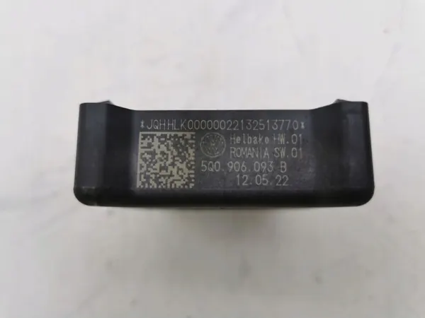 Skoda Octavia Mk4 Polttoainepumpun rele 5Q0906093B image 3