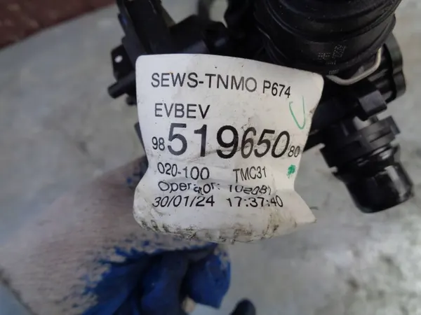 Magnetventil Peugeot 3008 III OEM 98519650 image 3