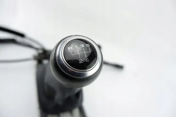 Schaltgestänge OEM 6C0711049F für Audi A1 2014-2018 image 3