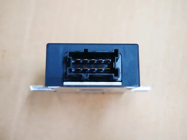 BMW Brandstofpompcontroller 7450992 image 2