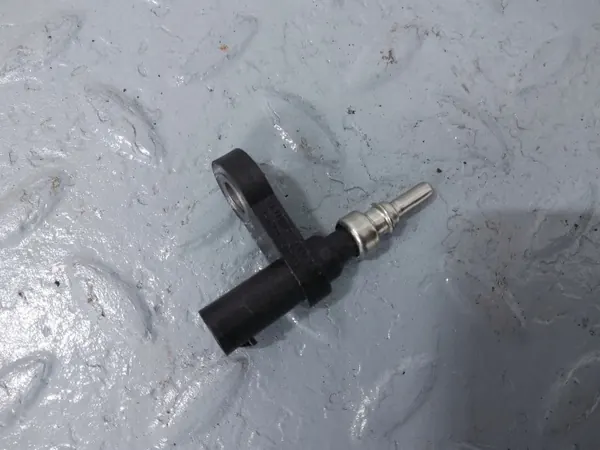 Capteur Température Liquide OEM 05E919501E Skoda Kamiq image 4