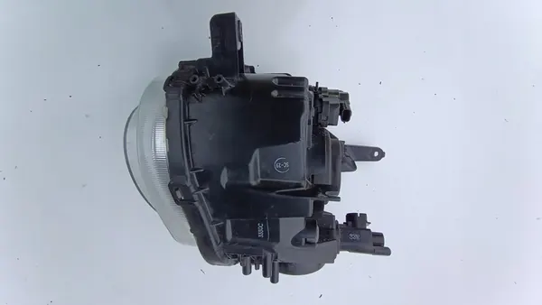 Oikea Etuvalaisin Nissan Juke 10- image 7