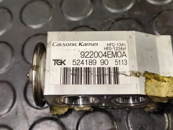 OEM 922004EM0A AC expansieklep voor Nissan Qashqai image 5